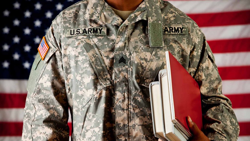 soldier-student-usa-1024x576